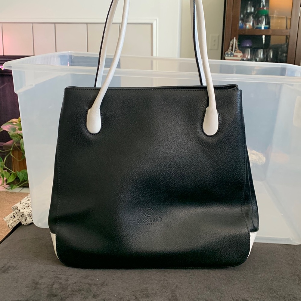 Small black and white purse.